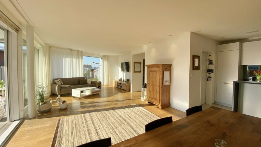 ideale-familienwohnung-mit-fantastischem-garten-bueron-2