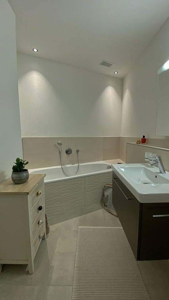 ideale-familienwohnung-mit-fantastischem-garten-bueron-6